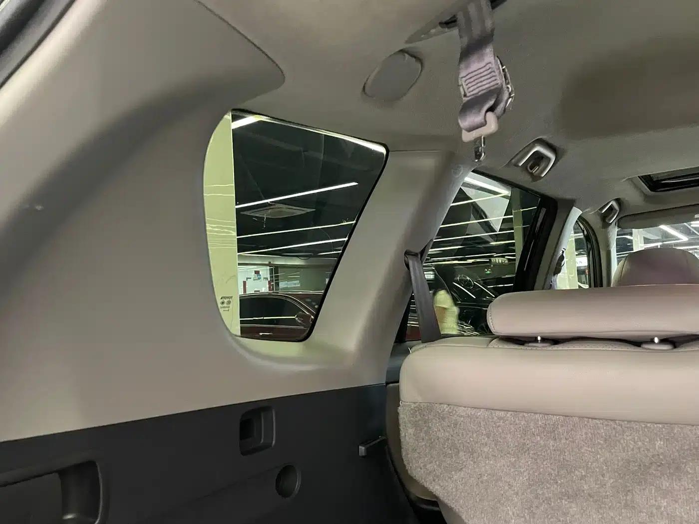 2011 RAV4 2.0L Automatic Classic Edition — миниатюра 45