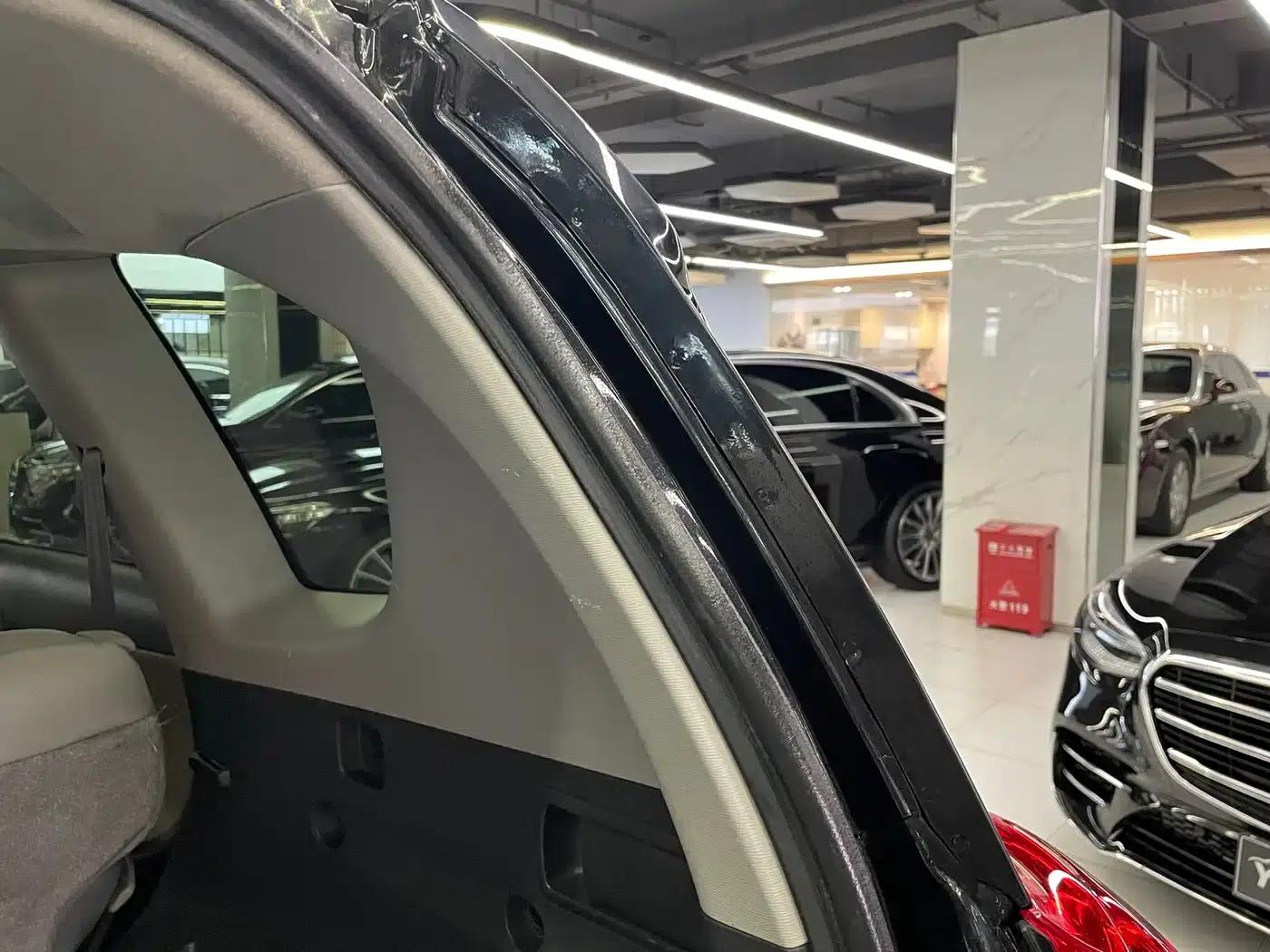 2011 RAV4 2.0L Automatic Classic Edition — миниатюра 48