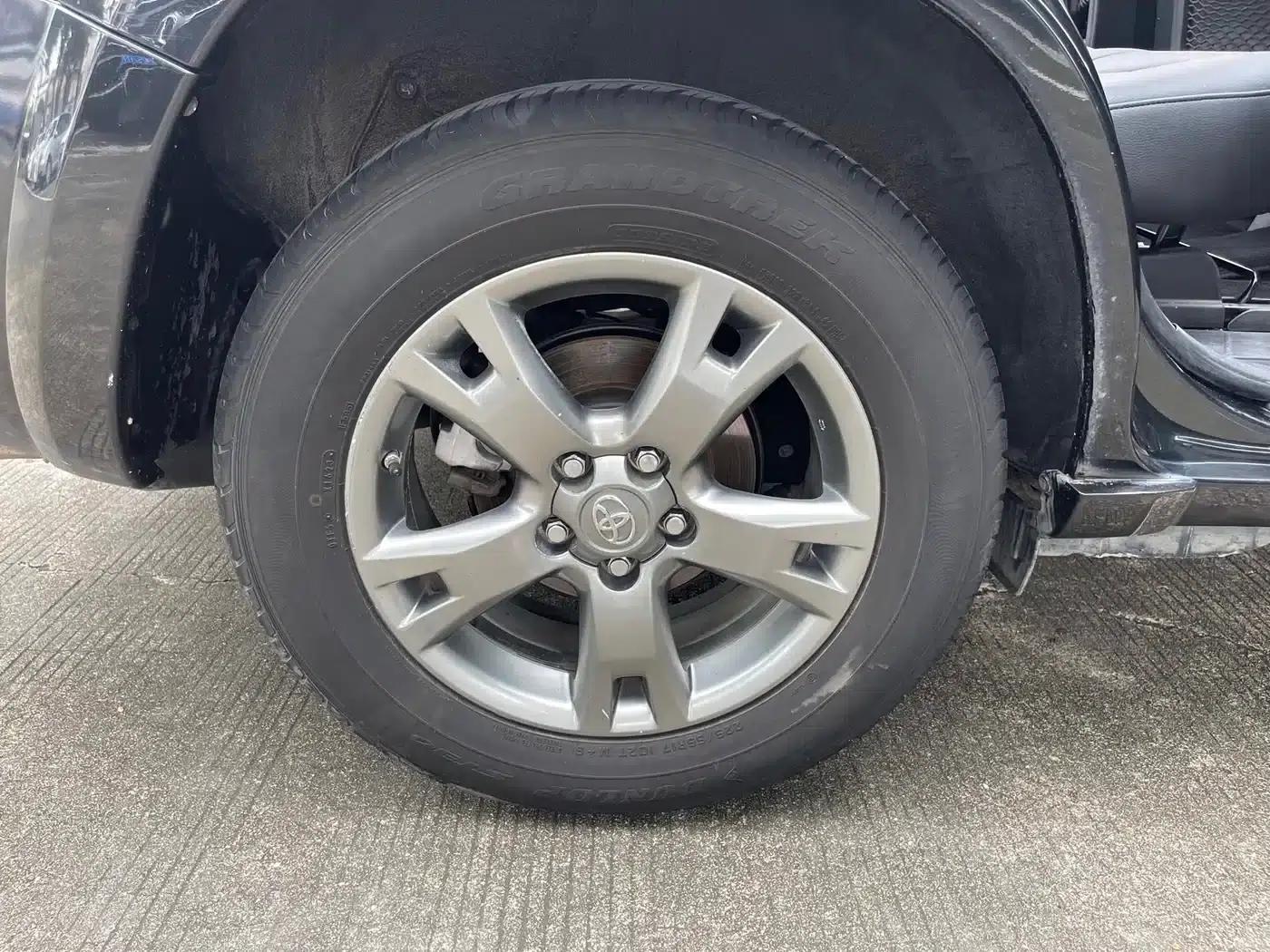 RAV4 2013 Special Edition 2.0L Automatic Classic — миниатюра 15