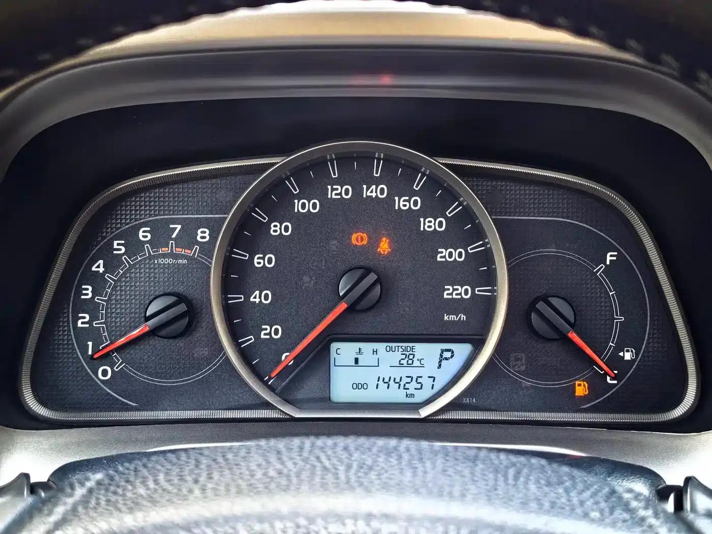 2015 RAV4 2.5L Automatic 4WD Elite Edition — миниатюра 16
