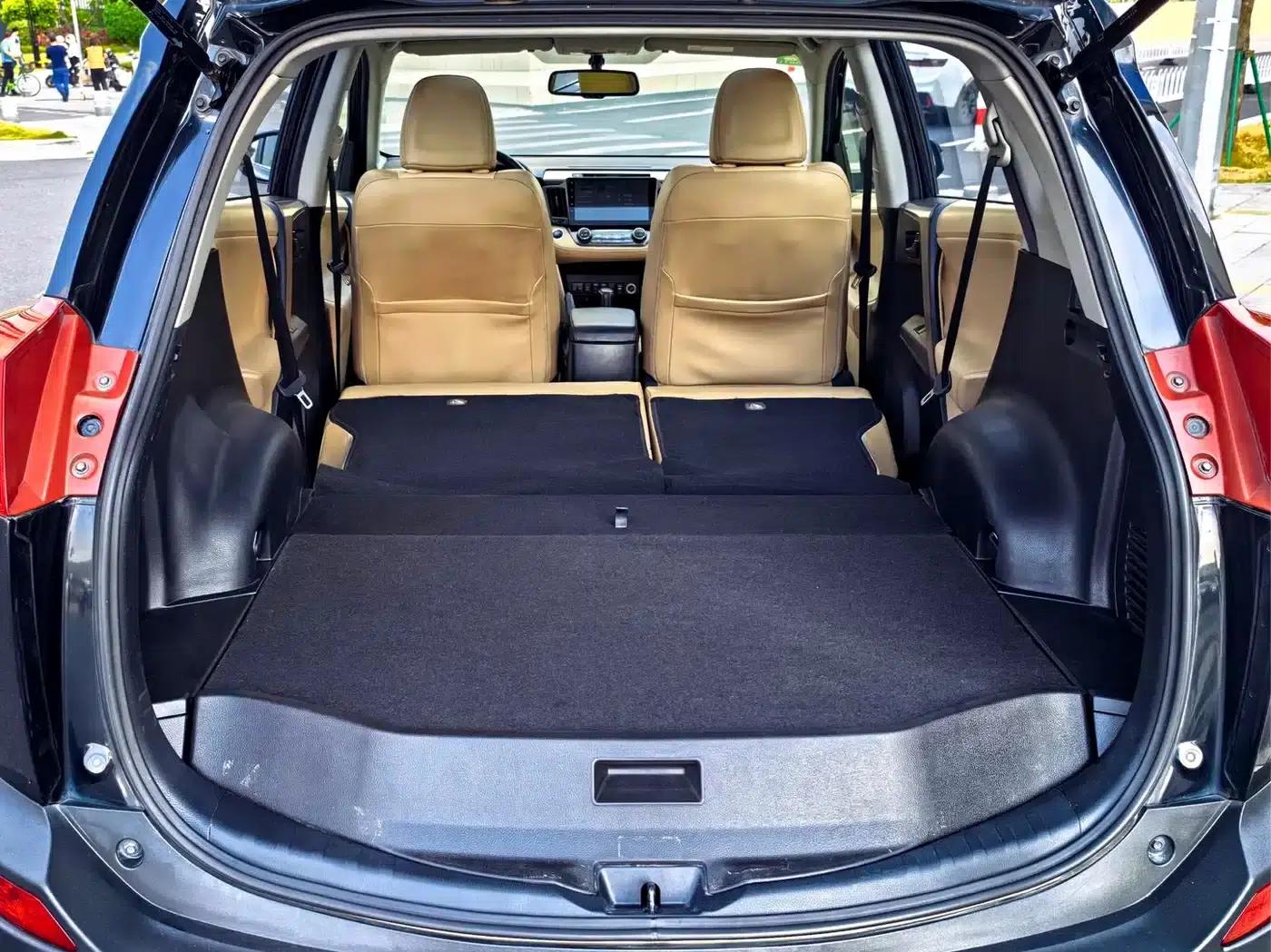 2015 RAV4 2.5L Automatic 4WD Elite Edition — миниатюра 30