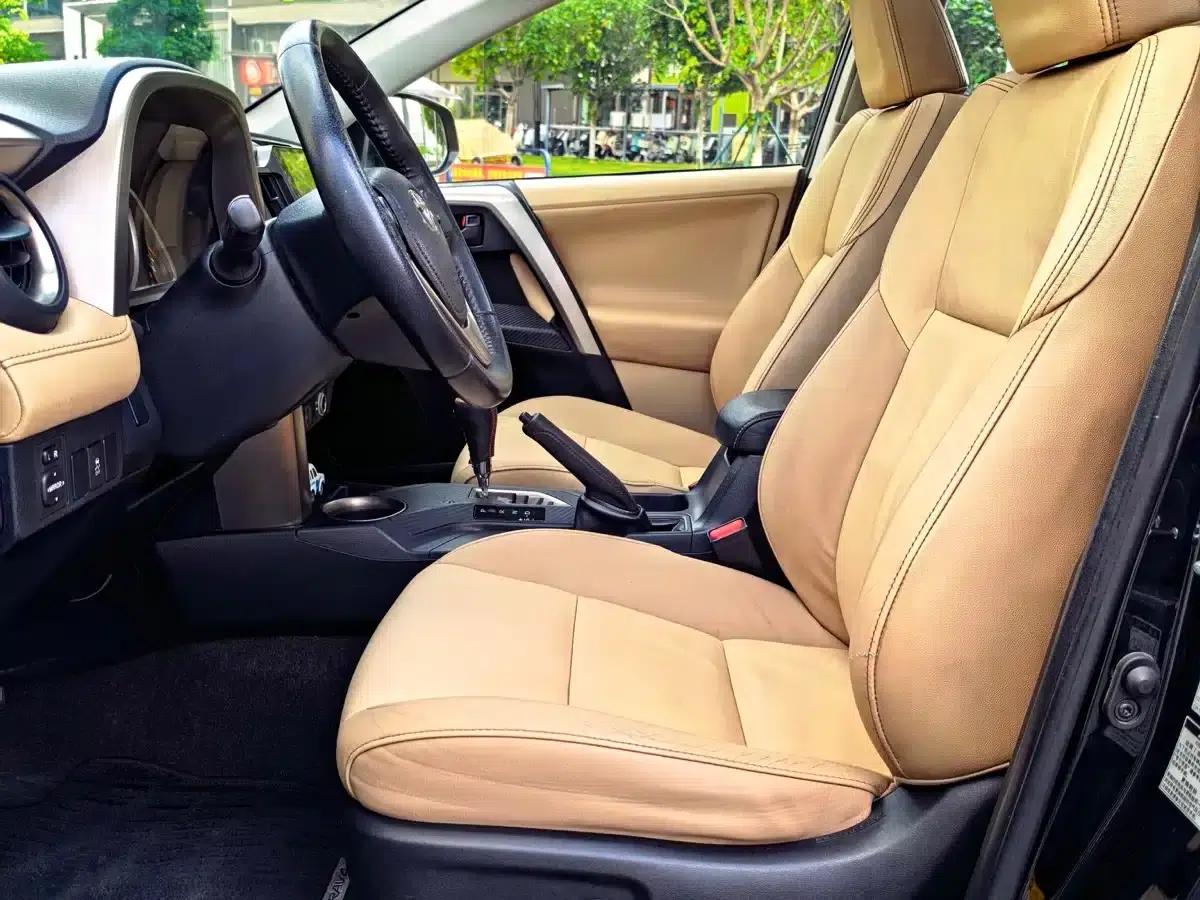 2015 RAV4 2.5L Automatic 4WD Elite Edition — миниатюра 10