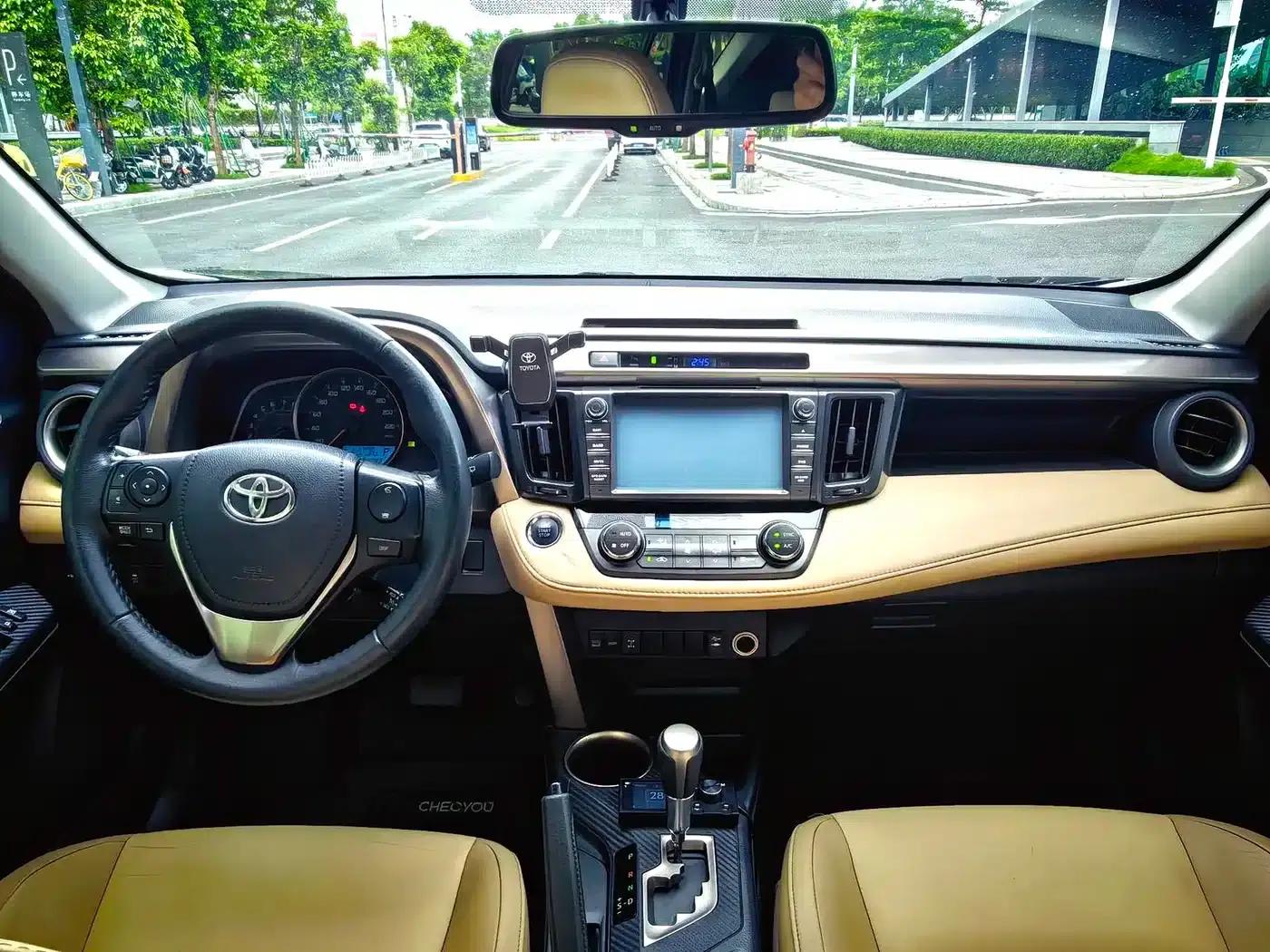 2013 RAV4 2.5L Automatic 4WD Elite Edition — миниатюра 23