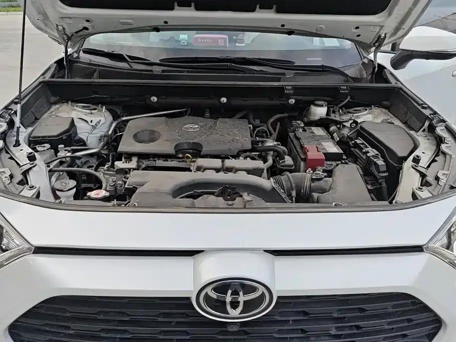 RAV4 2021 2.0L CVT 2WD Fashion Plus Edition — миниатюра 10