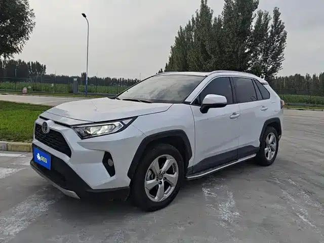 RAV4 2021 2.0L CVT 2WD Fashion Plus Edition