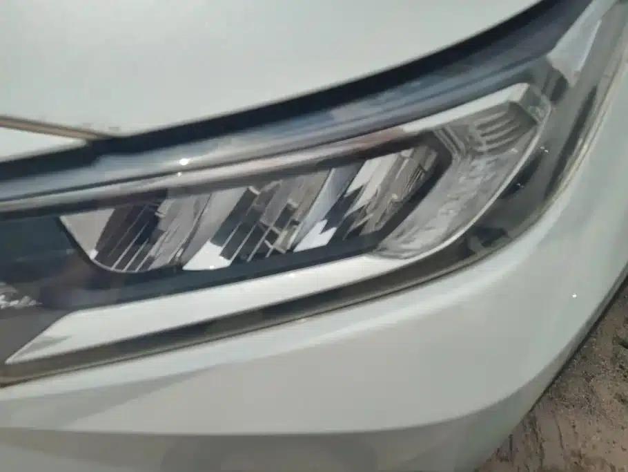 2023 RAV4 2.0L CVT 2WD Urban Edition — миниатюра 5
