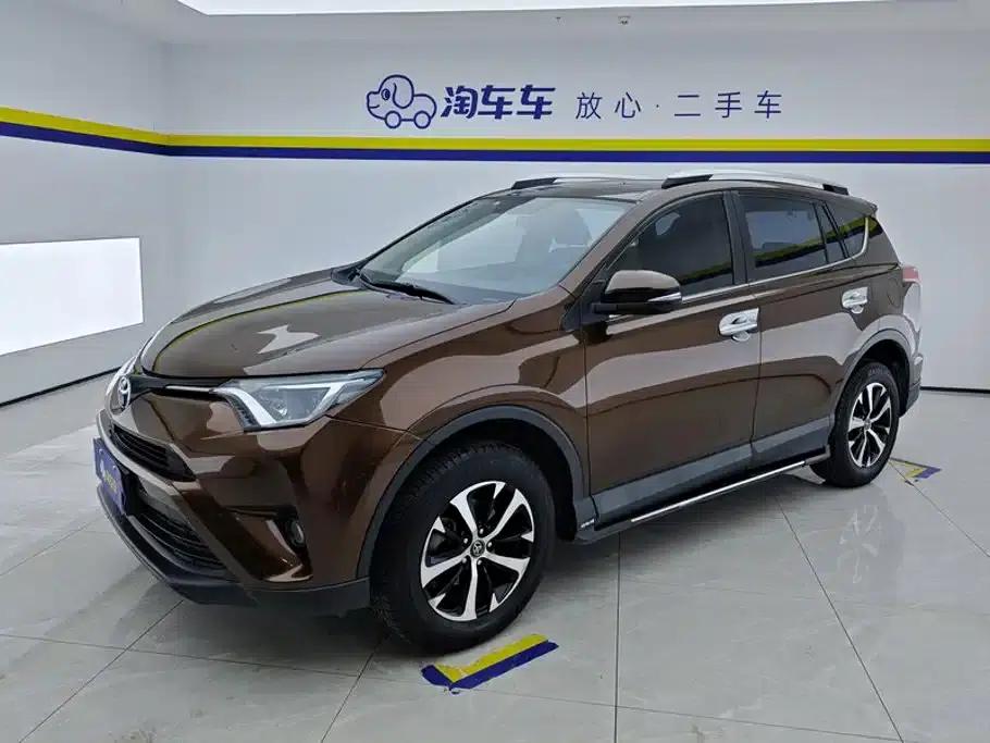 2016 Toyota RAV4 2.0L CVT 2WD Fashion Edition (National V Emission Standard) — миниатюра 1