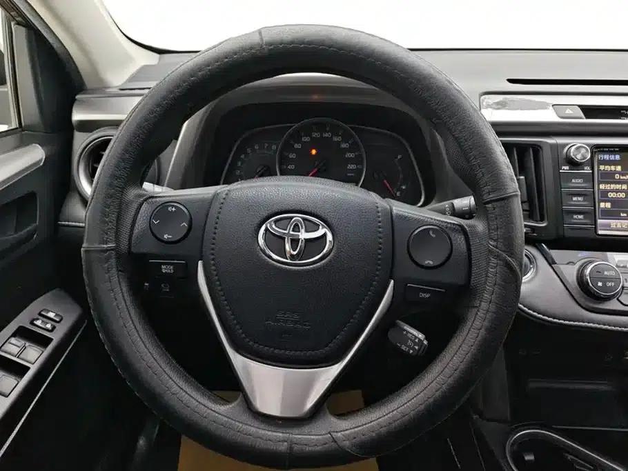 2016 Toyota RAV4 2.0L CVT 2WD Fashion Edition (National V Emission Standard) — миниатюра 15