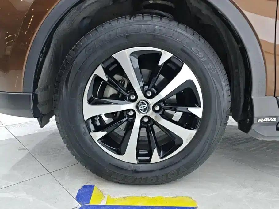 2016 Toyota RAV4 2.0L CVT 2WD Fashion Edition (National V Emission Standard) — миниатюра 6