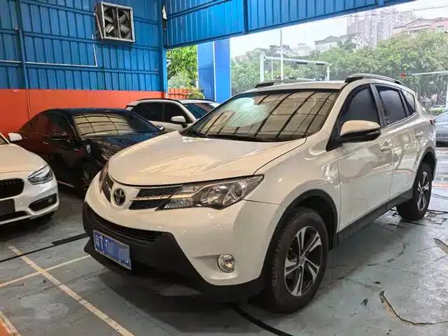 2015 RAV4 2.0L CVT 2WD Fashion Edition