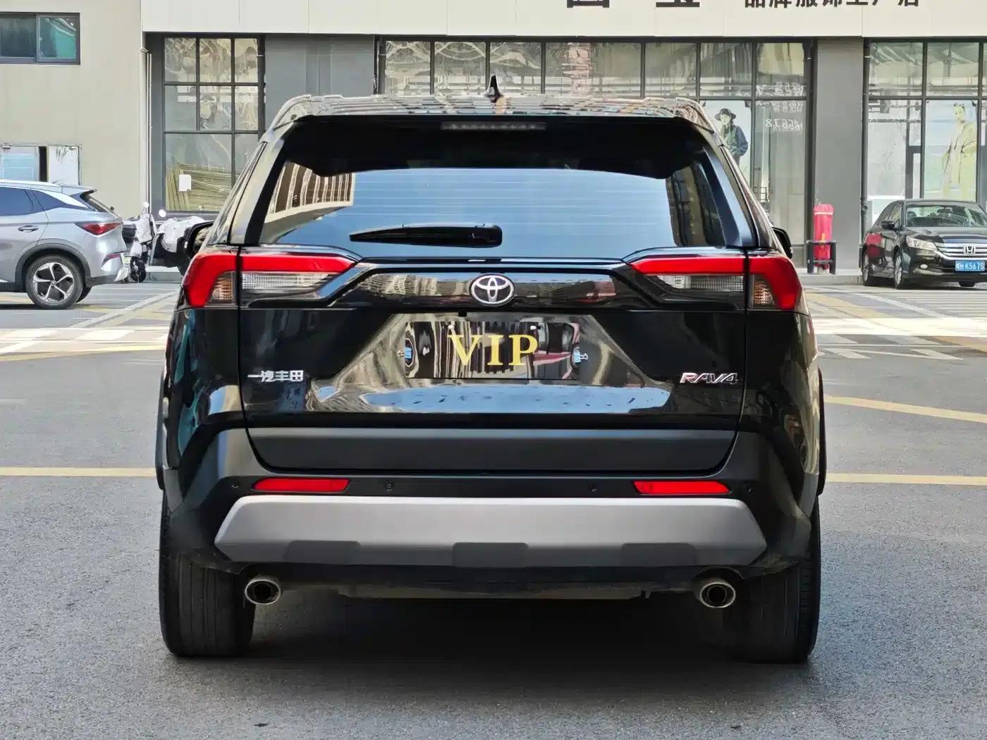 2022 RAV4 2.0L CVT 2WD Fashion Plus Edition — миниатюра 8