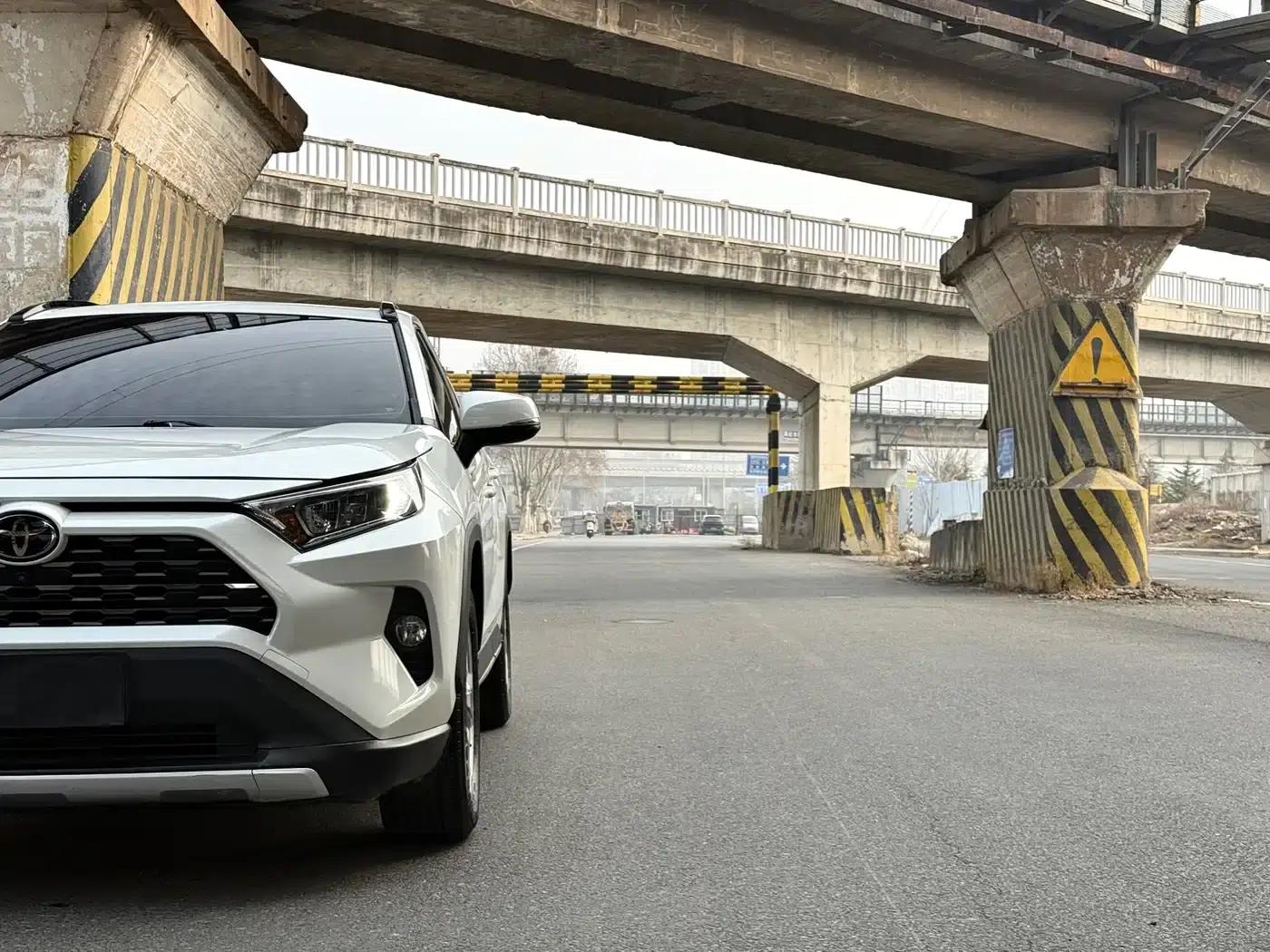 RAV4 2021 2.0L CVT 2WD Fashion Plus Edition — миниатюра 7