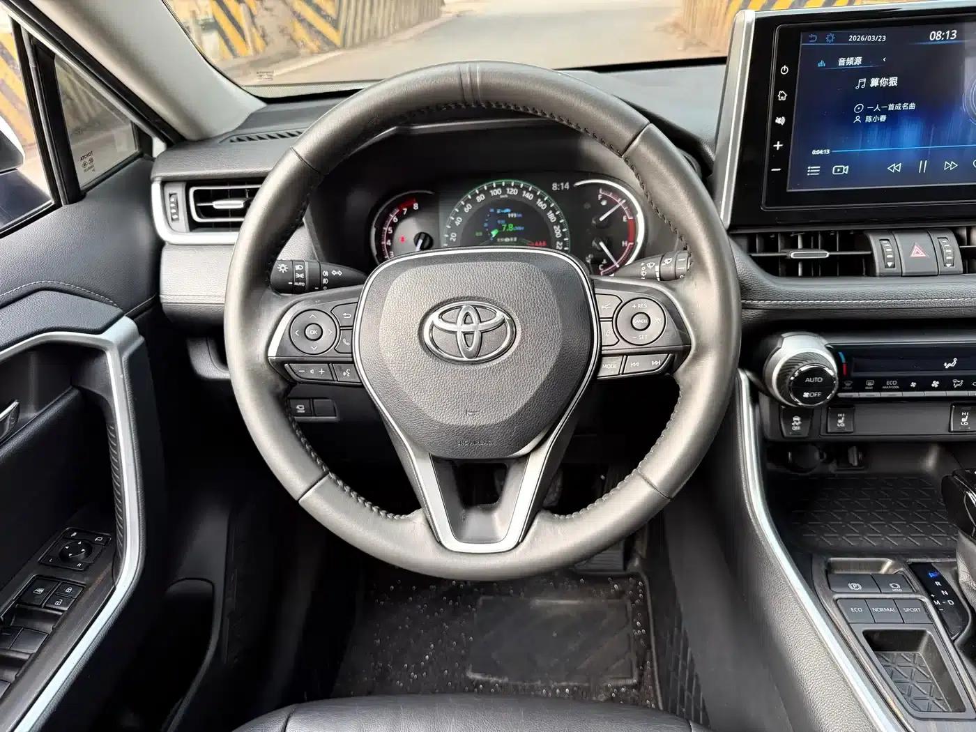 RAV4 2021 2.0L CVT 2WD Fashion Plus Edition — миниатюра 10