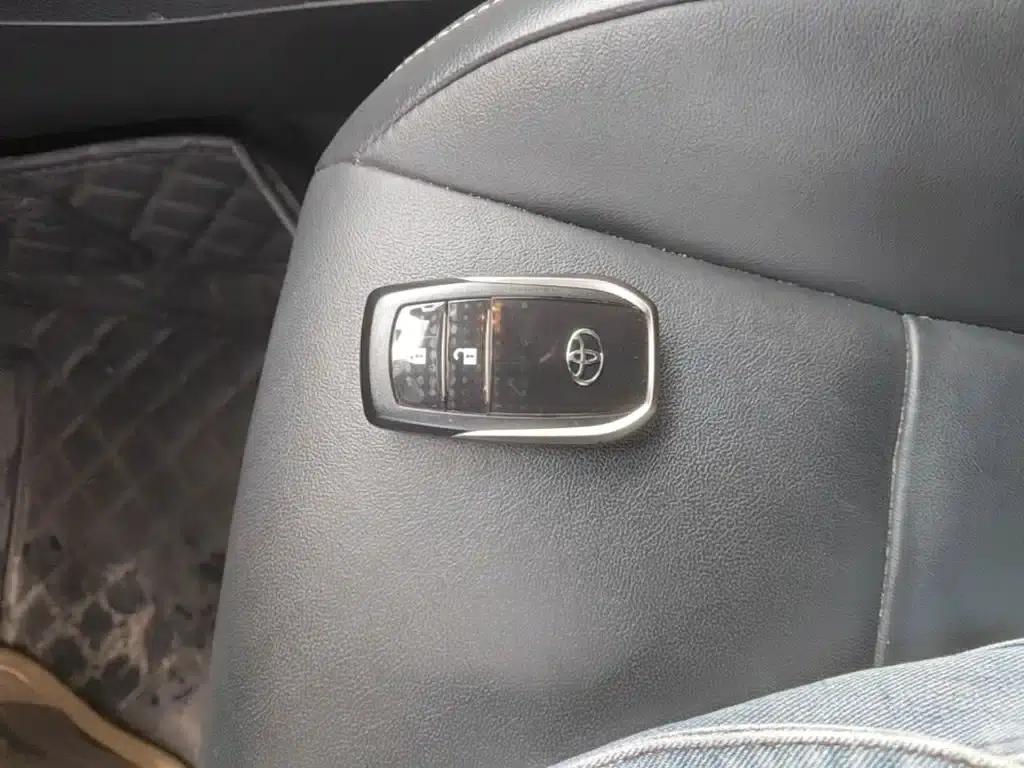 2016 Toyota RAV4 2.0L CVT 2WD Smart Edition (National V Emission Standard) — миниатюра 9