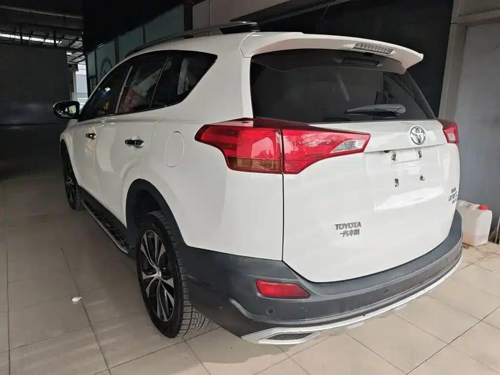 2013 RAV4 2.5L Automatic 4WD Luxury Edition — миниатюра 5