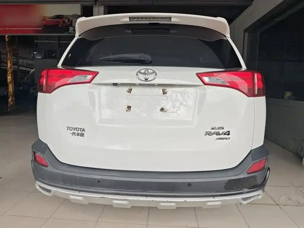 2013 RAV4 2.5L Automatic 4WD Luxury Edition — миниатюра 6