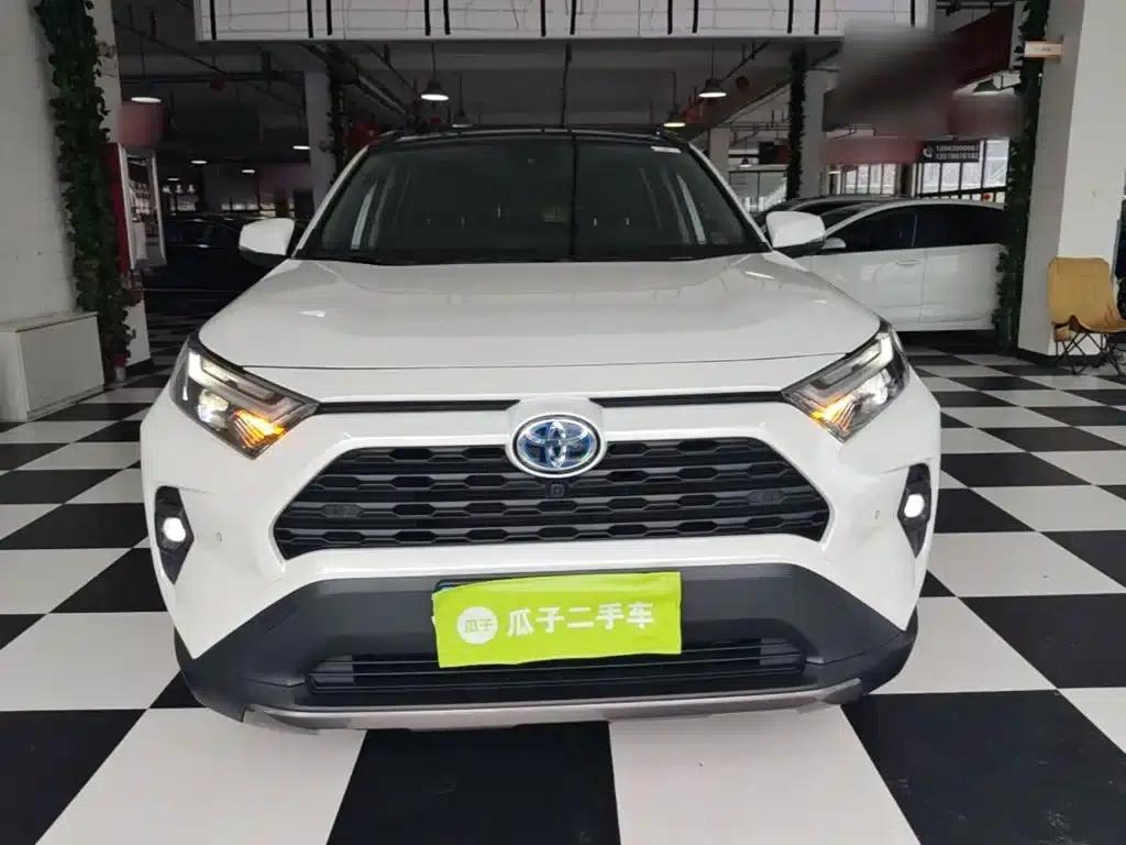 2024 RAV4 Hybrid 2.5L E-CVT 2WD Elite Plus Edition — миниатюра 3