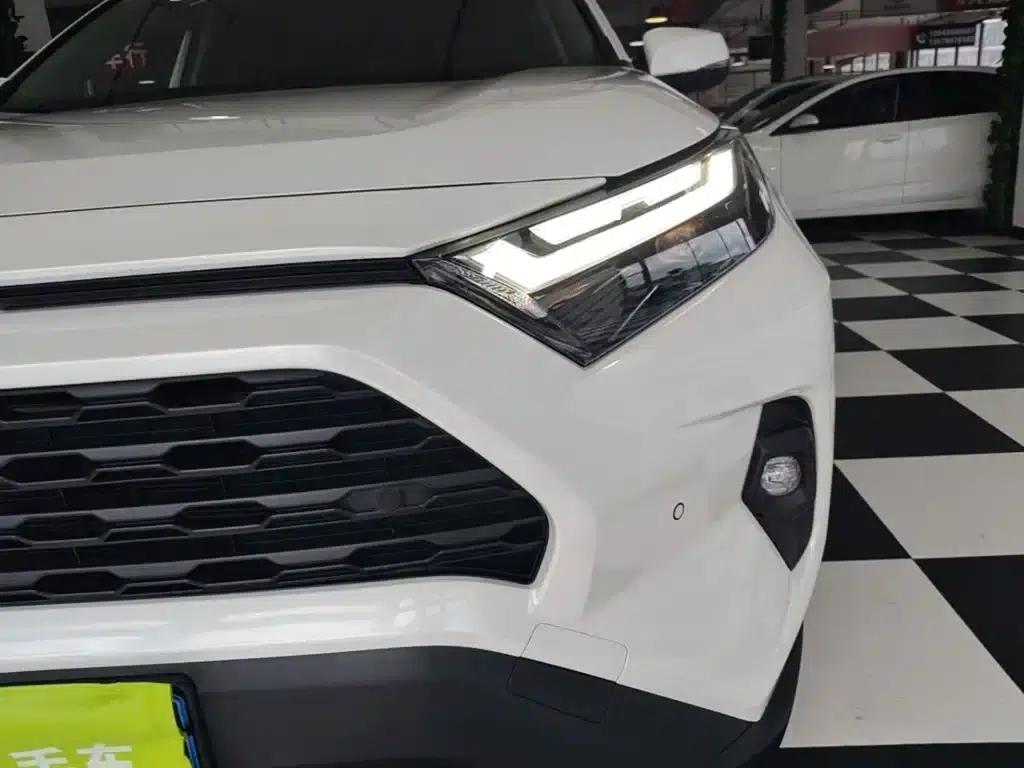 2024 RAV4 Hybrid 2.5L E-CVT 2WD Elite Plus Edition — миниатюра 24