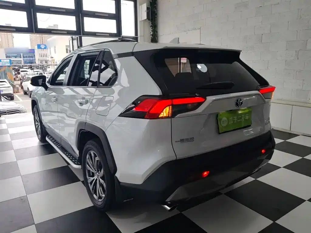 2024 RAV4 Hybrid 2.5L E-CVT 2WD Elite Plus Edition — миниатюра 5