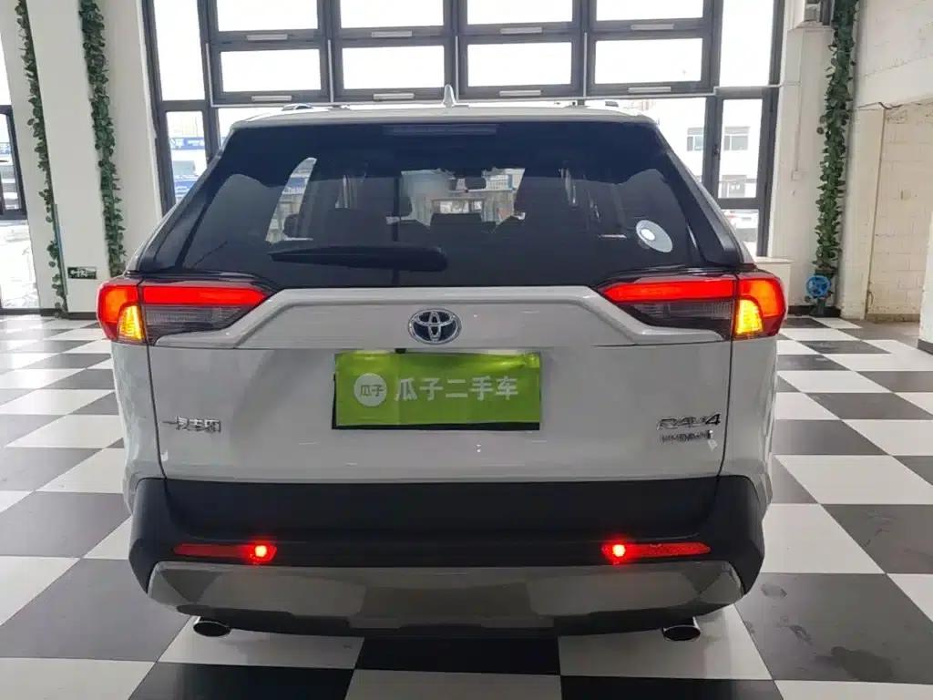 2024 RAV4 Hybrid 2.5L E-CVT 2WD Elite Plus Edition — миниатюра 6