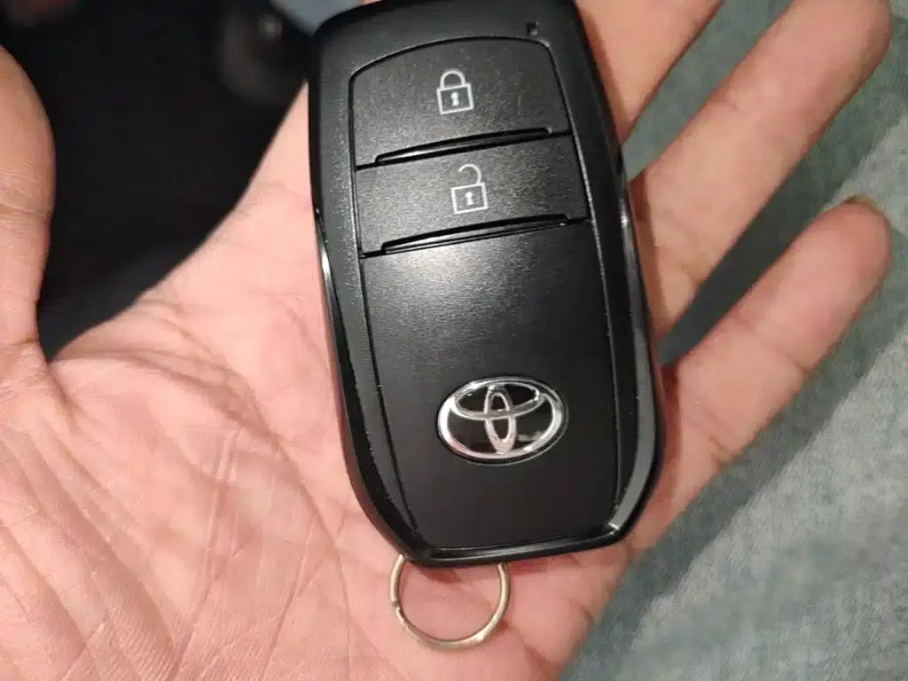 2024 RAV4 Hybrid 2.5L E-CVT 2WD Elite Plus Edition — миниатюра 9
