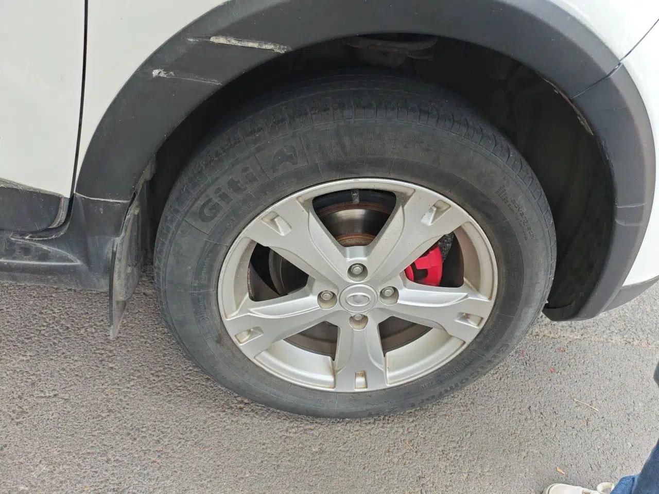 Great Wall M4 2014 1.5L Manual Luxury Model — миниатюра 8