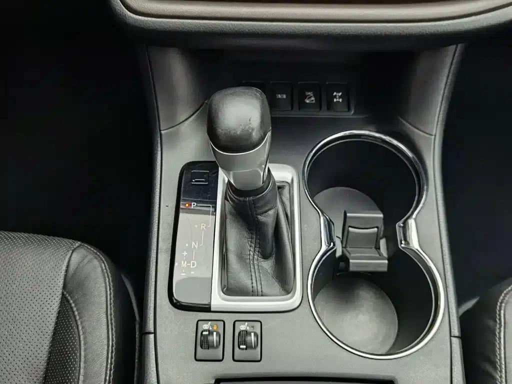 2015 Highlander 2.0T AWD Luxury 7-seater — миниатюра 13