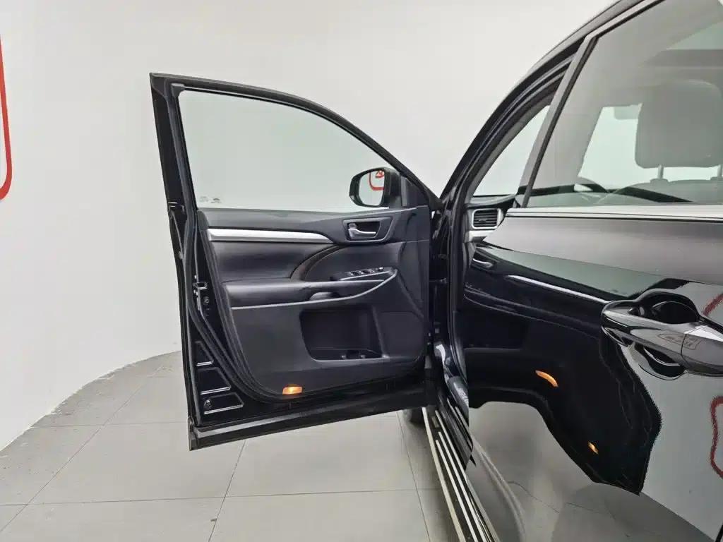 2015 Highlander 2.0T AWD Luxury 7-seater — миниатюра 8