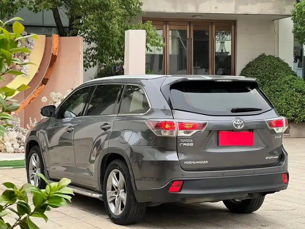 2017 Highlander 2.0T AWD Luxury 7-seater — миниатюра 6