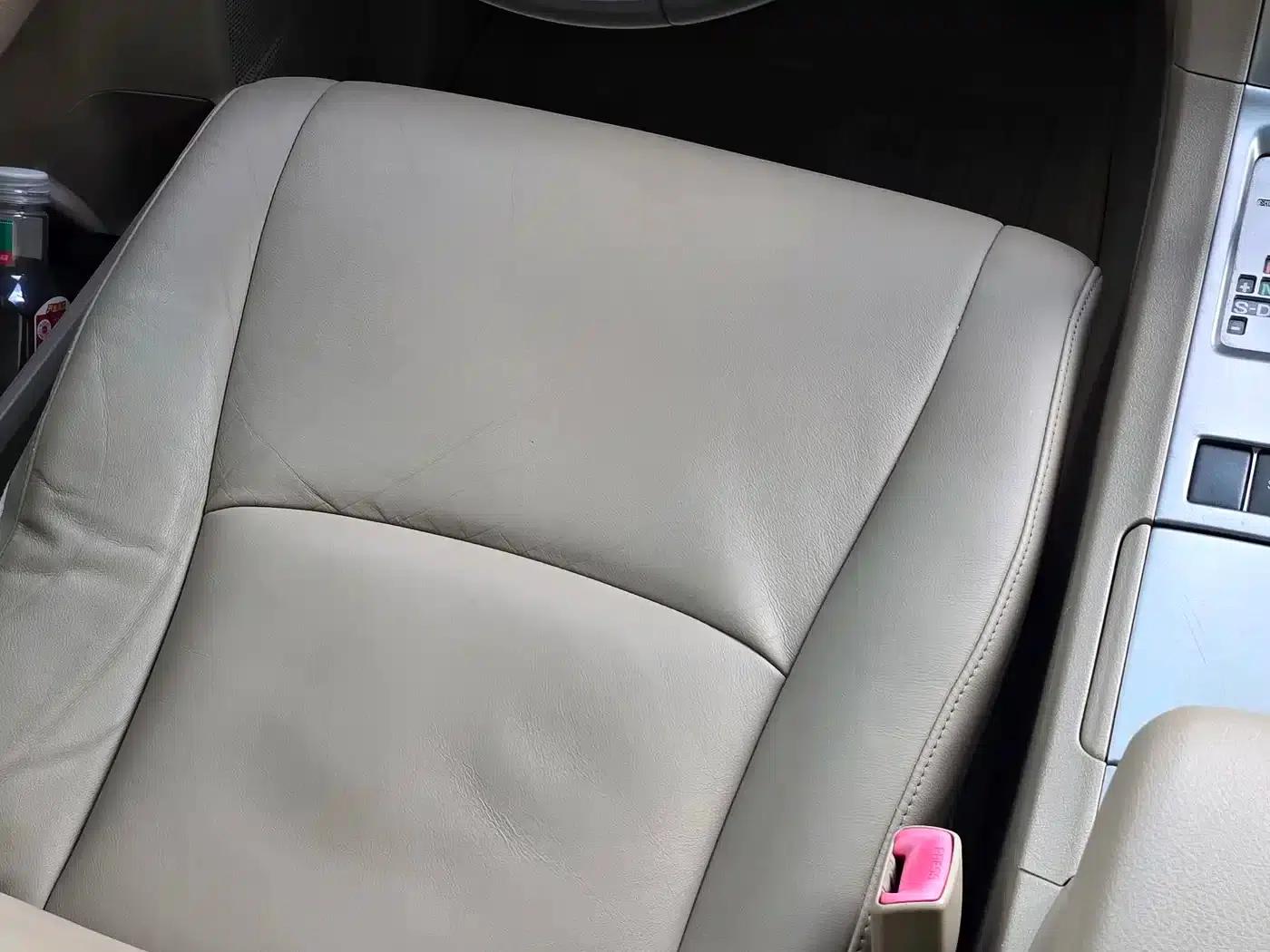 2011 Highlander 2.7L 2WD 7-seater Luxury Navigation Edition — миниатюра 14