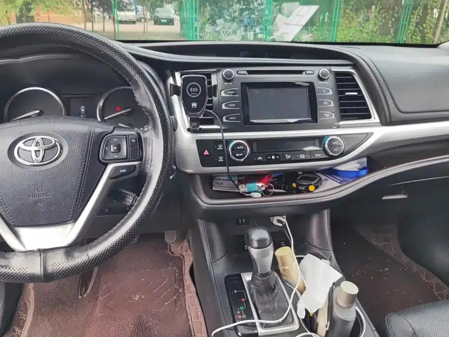 2015 Highlander 2.0T AWD Luxury 7-seater — миниатюра 13