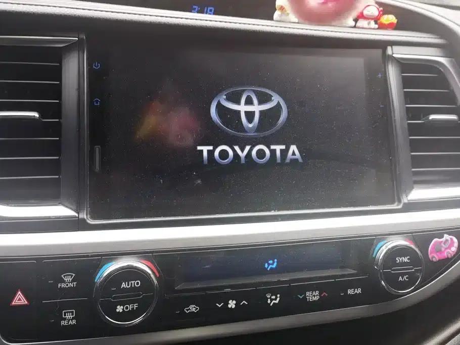 2021 Toyota Highlander 2.0T AWD Luxury 7-seater — миниатюра 13