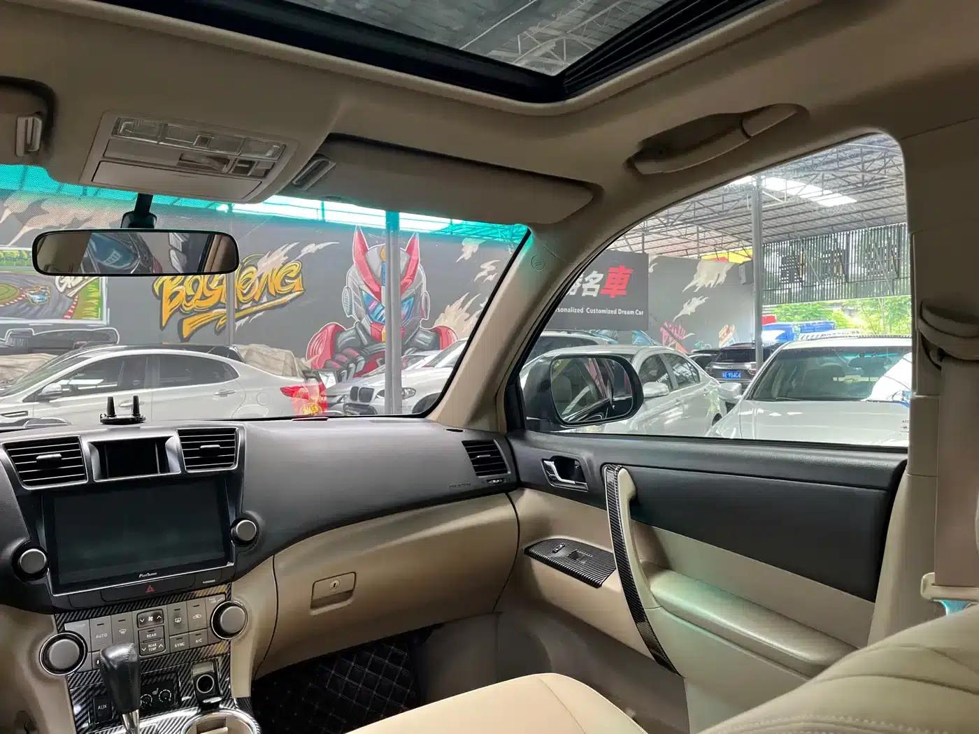 2009 Highlander 3.5L 4WD 7-seater Luxury Edition — миниатюра 12