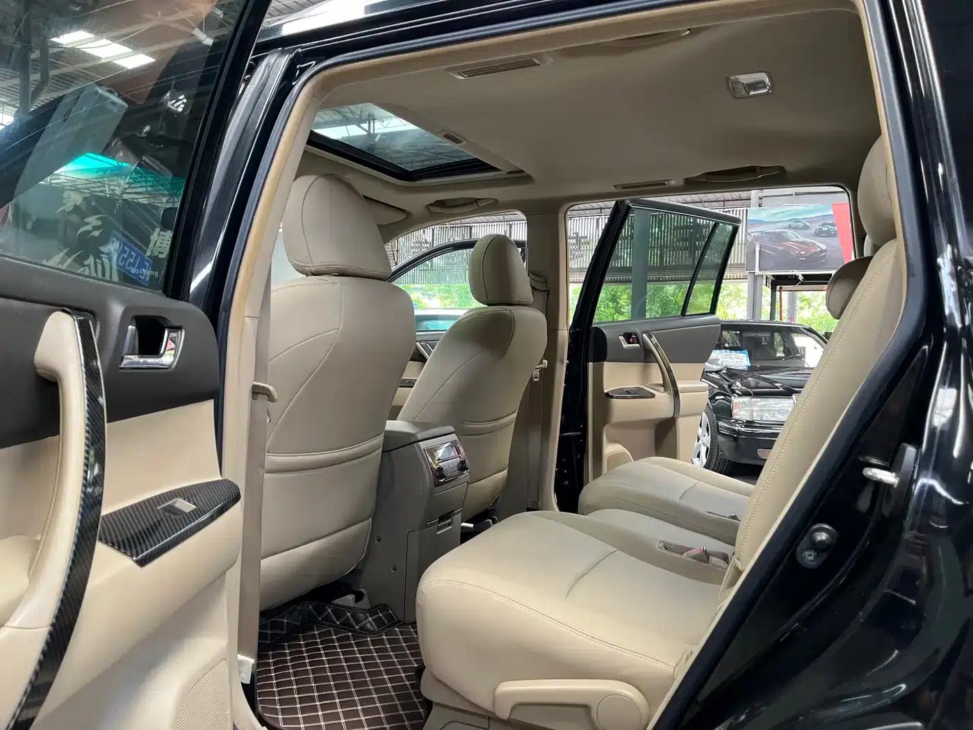 2009 Highlander 3.5L 4WD 7-seater Luxury Edition — миниатюра 17