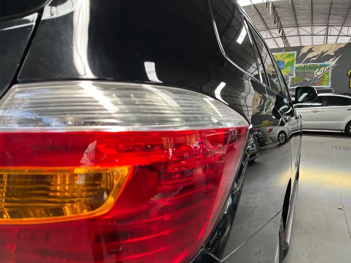 2009 Highlander 3.5L 4WD 7-seater Luxury Edition — миниатюра 10