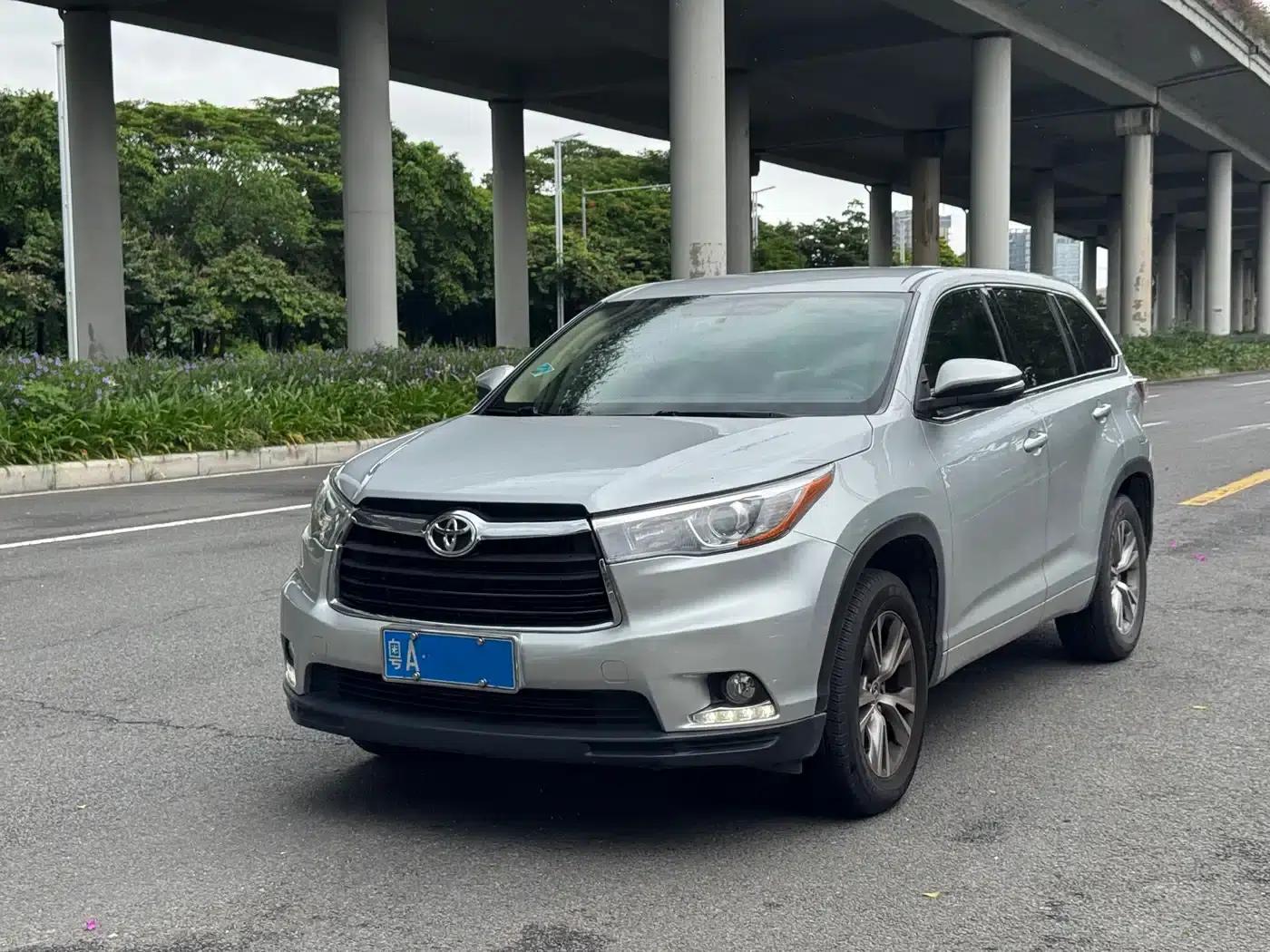 2015 Highlander 2.0T 2WD Elite Edition 7-seater — миниатюра 1