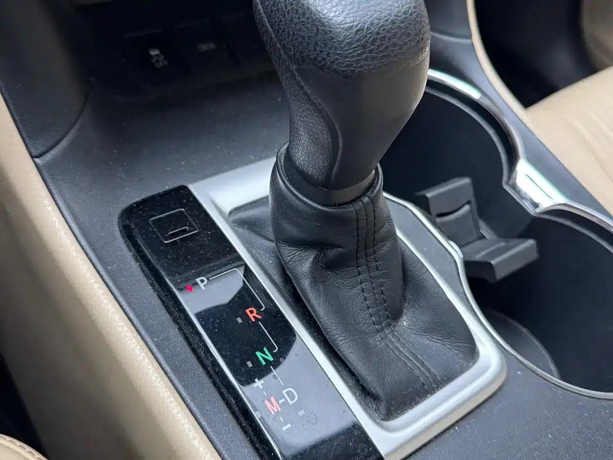 2015 Highlander 2.0T 2WD Elite Edition 7-seater — миниатюра 4