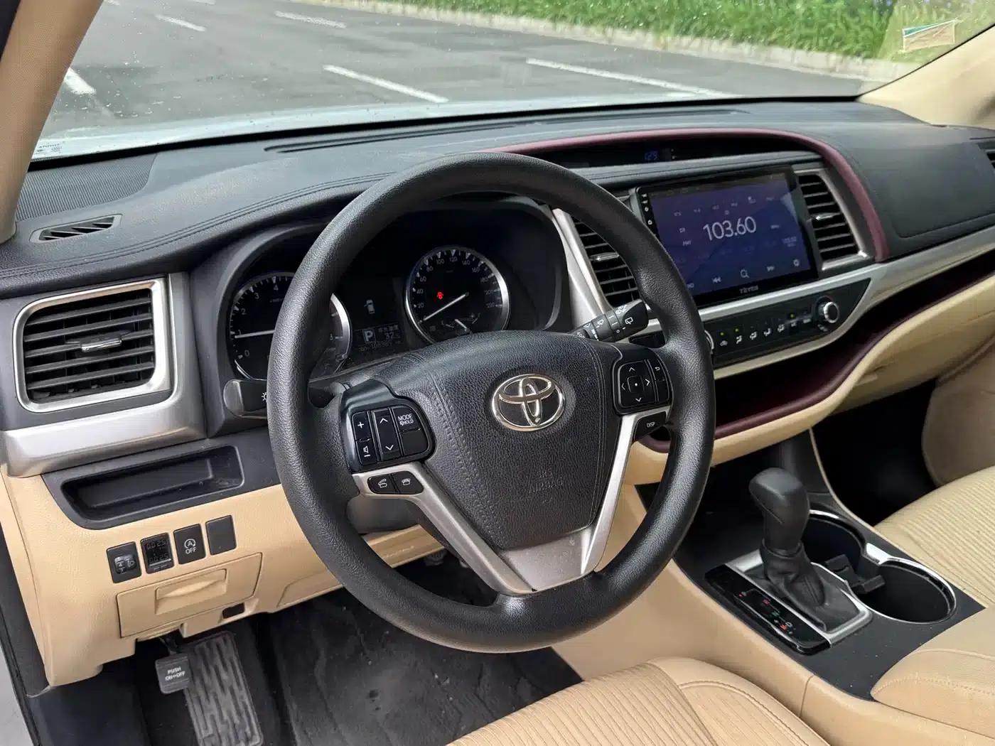 2015 Highlander 2.0T 2WD Elite Edition 7-seater — миниатюра 7