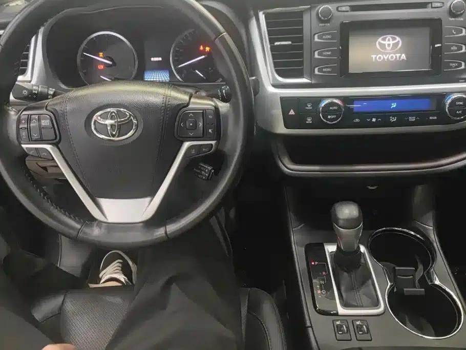 2018 Toyota Highlander 2.0T AWD Luxury 7-seater (China VI Emission Standard) — миниатюра 12