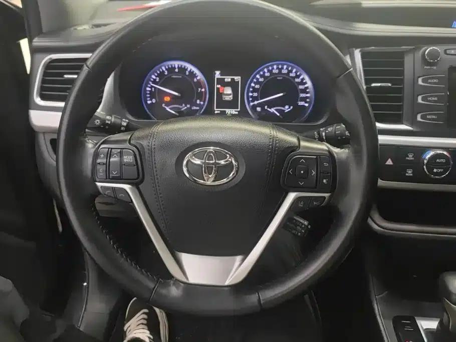 2018 Toyota Highlander 2.0T AWD Luxury 7-seater (China VI Emission Standard) — миниатюра 15