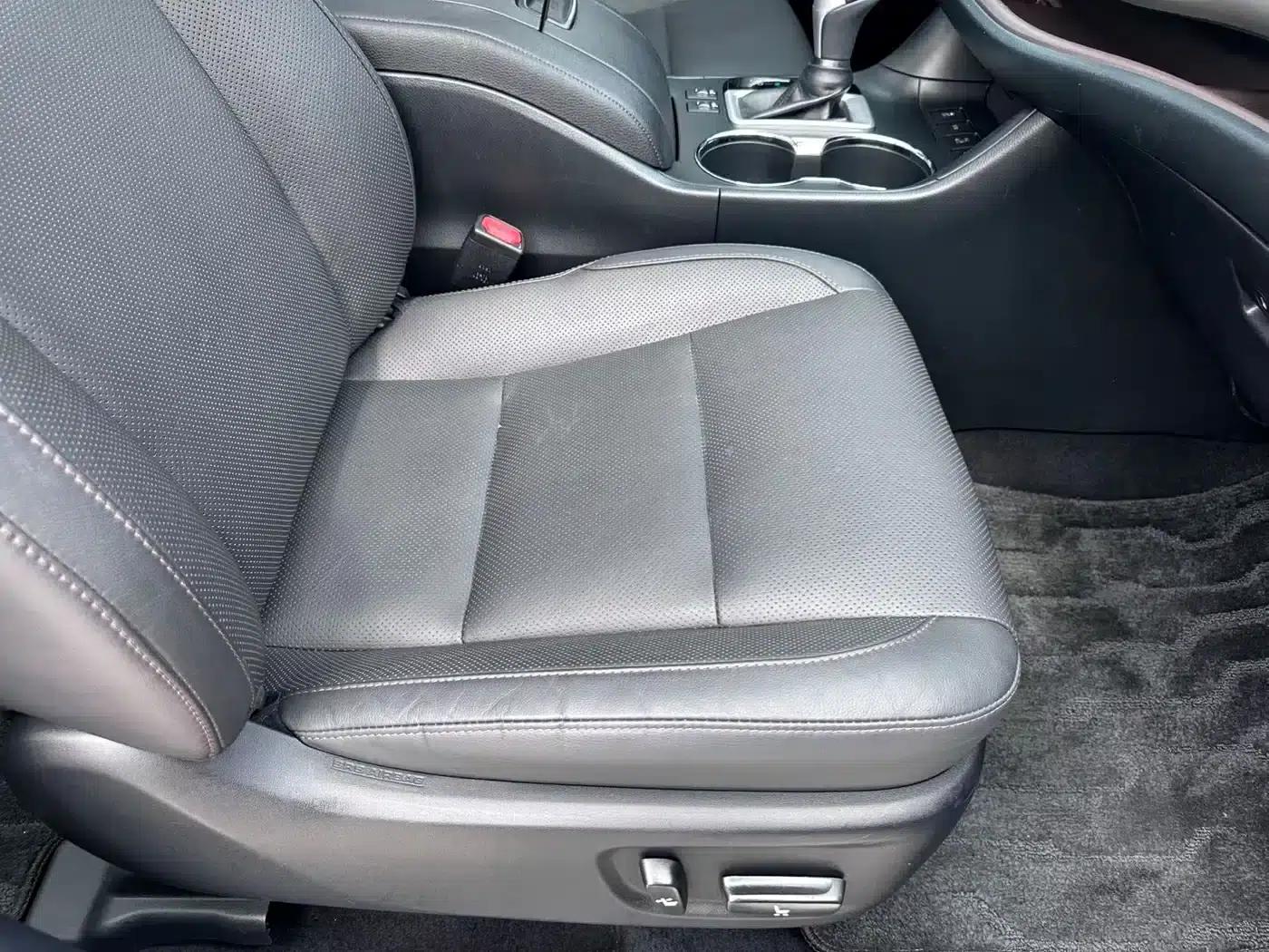 2017 Highlander 2.0T AWD Luxury 7-seater — миниатюра 9