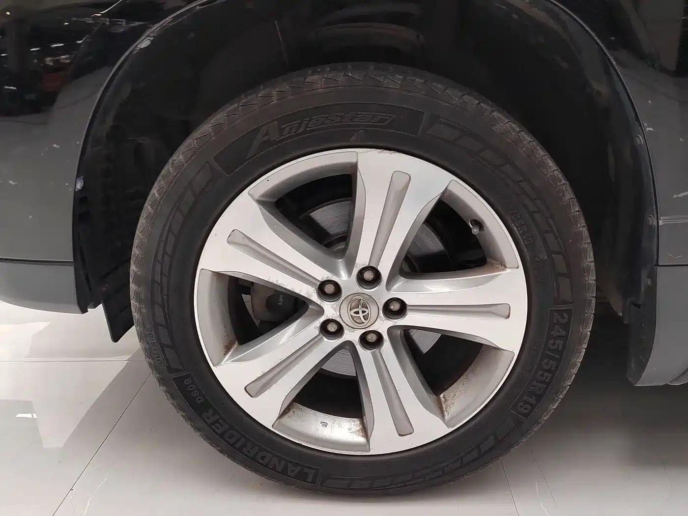 2012 Highlander 2.7L 2WD 5-seater Sport Edition — миниатюра 14