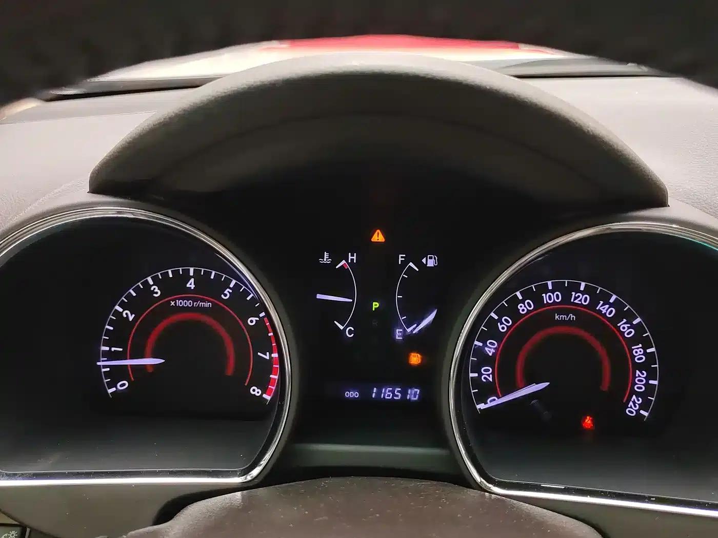 2012 Highlander 2.7L 2WD 5-seater Sport Edition — миниатюра 9