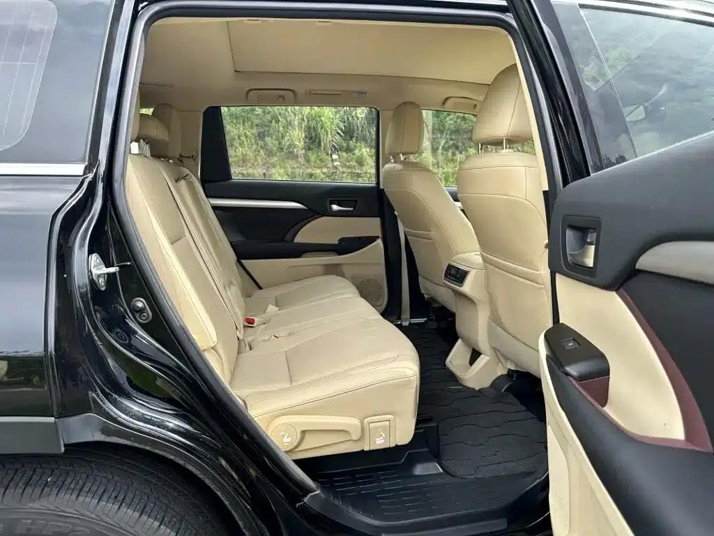 2017 Highlander 2.0T AWD Luxury 7-seater — миниатюра 11
