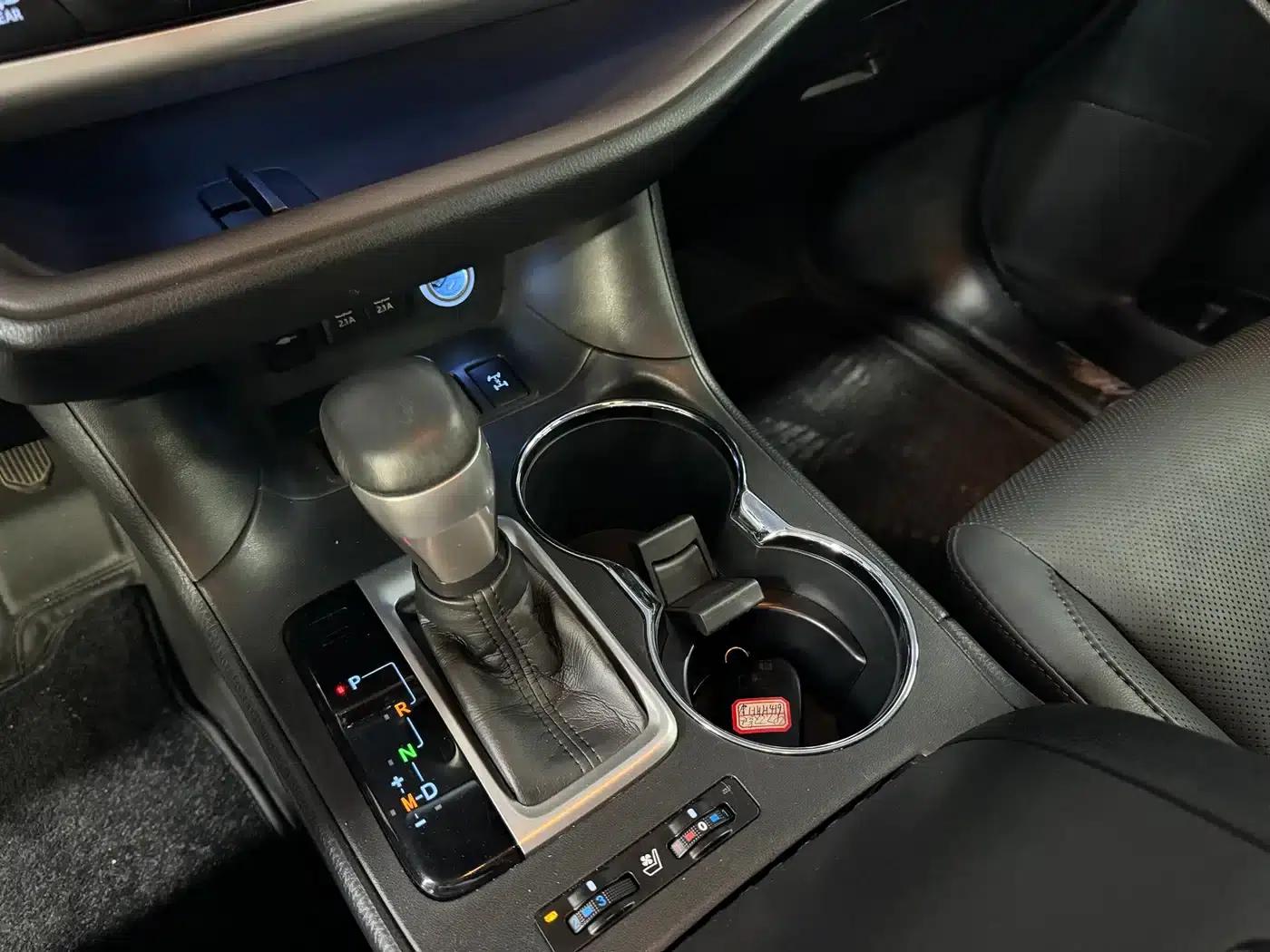2018 Toyota Highlander 2.0T AWD Supreme Edition 7-seater (China VI Emission Standard) — миниатюра 8