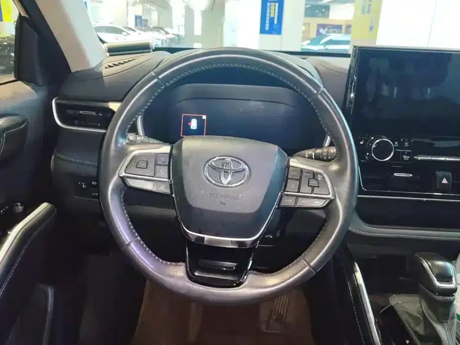 2024 Toyota Highlander 2.5L Intelligent Hybrid Dual-Motor AWD Premium Edition (7-seater) — миниатюра 15