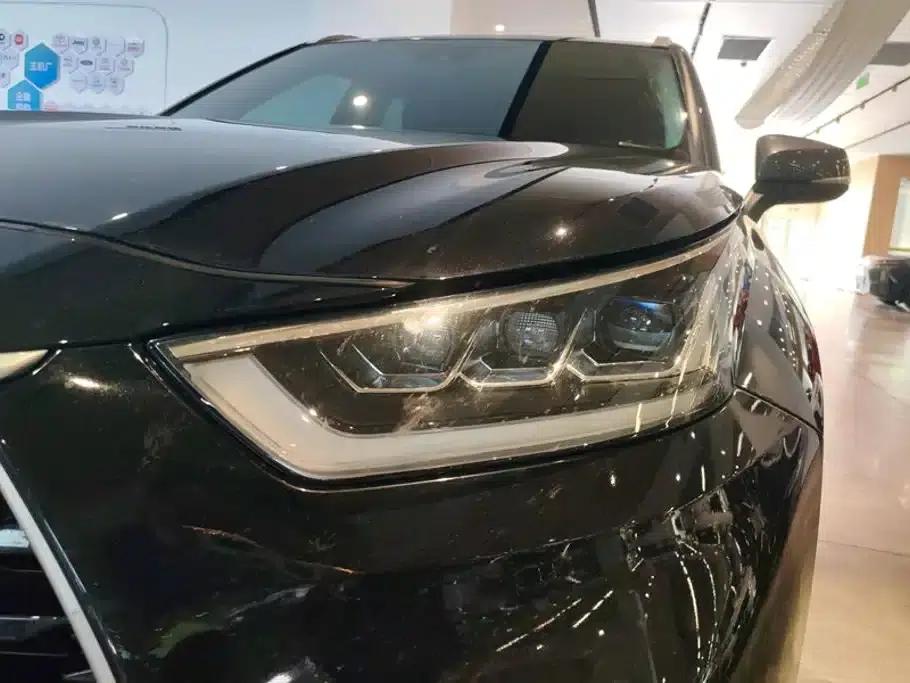 2024 Toyota Highlander 2.5L Intelligent Hybrid Dual-Motor AWD Premium Edition (7-seater) — миниатюра 5