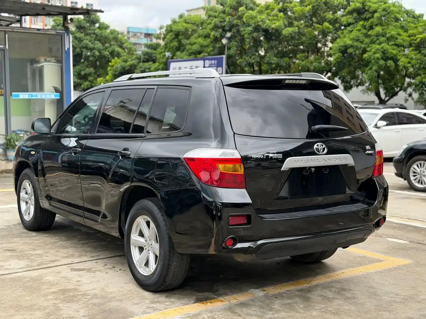 Highlander 2009 2.7L 2WD 7-seater Luxury Edition — миниатюра 7