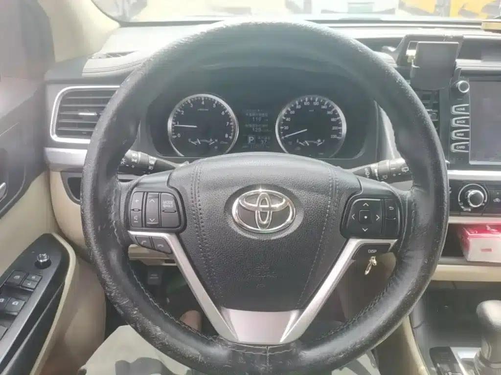 2018 Toyota Highlander 2.0T 2WD Elite Edition 7-seater (China VI Emission Standard) — миниатюра 11