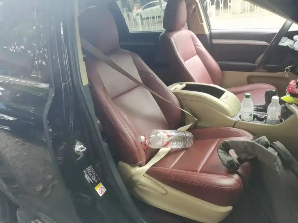 2018 Toyota Highlander 2.0T 2WD Elite Edition 7-seater (China VI Emission Standard) — миниатюра 25